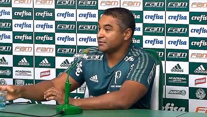 Roger Machado comenta treinos abertos para torcida