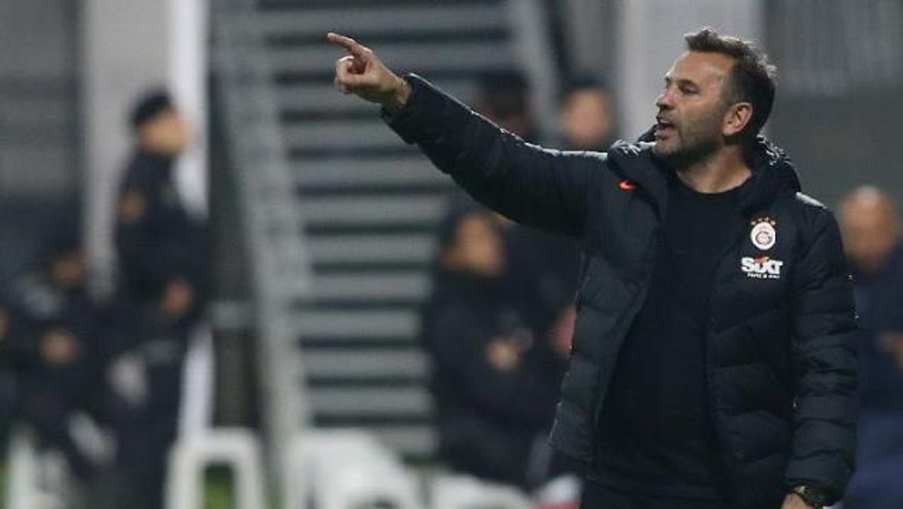 Galatasaray Teknik Direktörü Okan Buruk, hazırlık maçında hakemlerle tartıştı: Ligde illallah ettik, istemiyoruz gelmeyin maçlarımıza