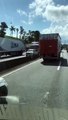 Carros são esmagados por caminhões e duas pessoas morrem na BR-101, em Araquari