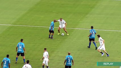 Sete destaques do amistoso organizado por Ronaldinho em SP