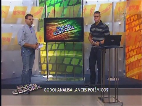 Godói comenta lances polêmicos envolvendo o Palmeiras