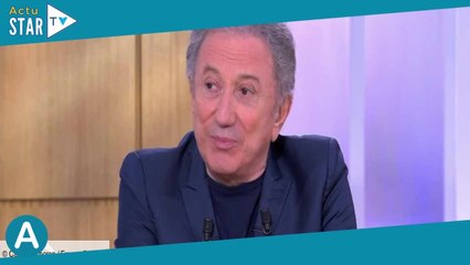Michel Drucker « pas à l’aise » dans C à vous : ses propos étonnants