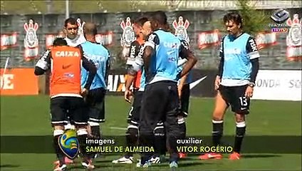 Pato celebra a volta do Corinthians ao G-4 do Brasileiro