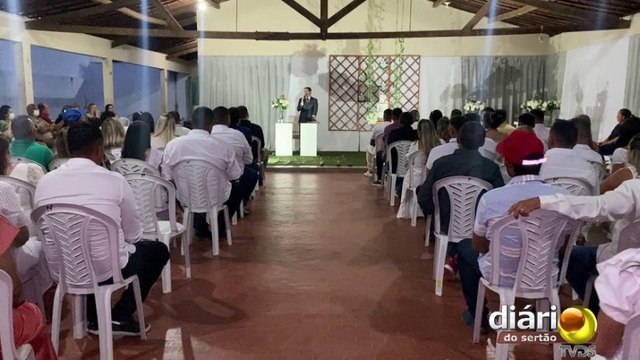 Prefeitura de Carrapateira e cartório Pessoa Braga promovem casamento comunitário com 20 casais
