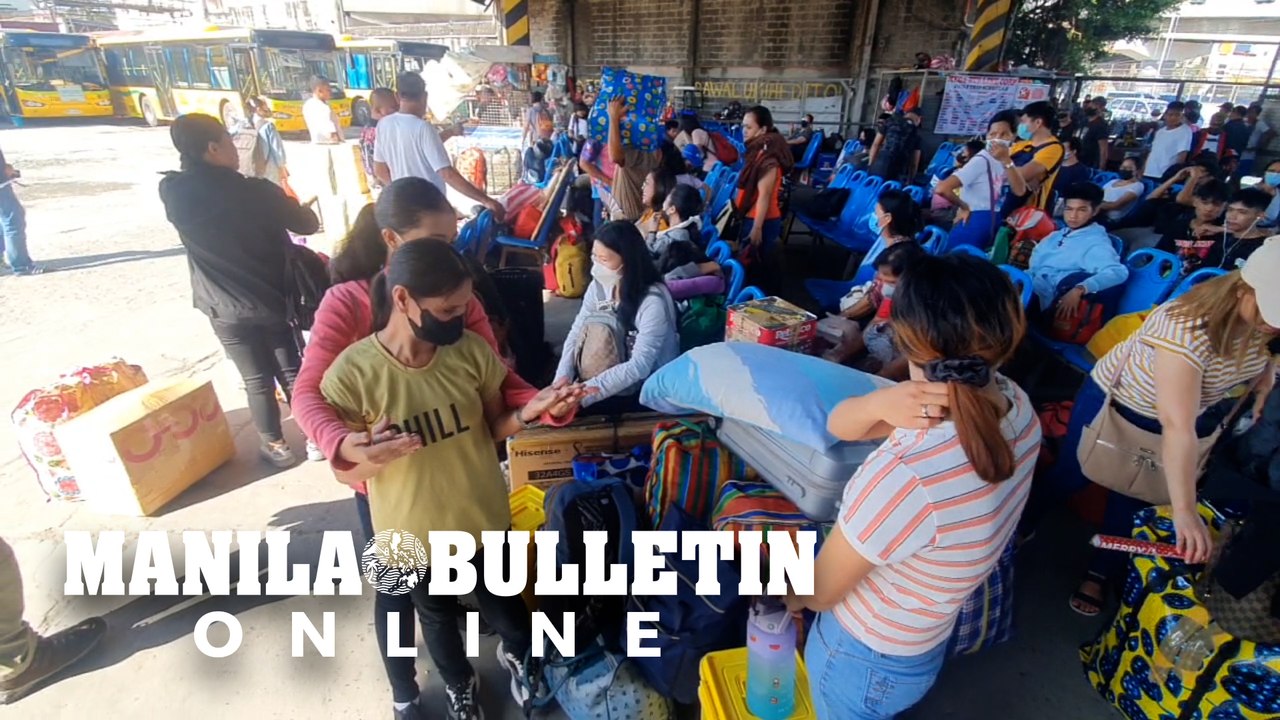 Commuters getting ready onboarding their buses...