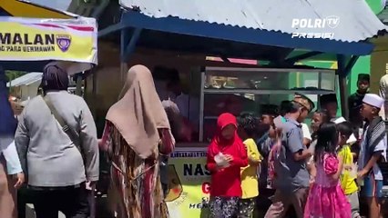 BHABINKAMTIBMAS POLRES SERAM BAGIAN BARAT (SBB) POLDA MALUKU MEMBUAT INOVASI “NABUNG AMALAN”  NASI BUNGKUS AMANAT LANGSUNG PARA DERMAWAN