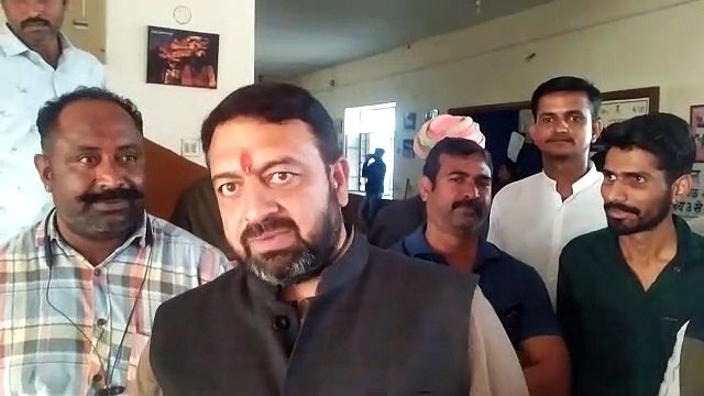 राजस्थान के एक विधायक का कलक्ट्रेट में हाईवॉल्टेज हंगामा, बोले- मुख्यमंत्री ने जनता के लिए द्वार खुले रखने को कहा, यहां एमएलए की एन्ट्री ही बंद
