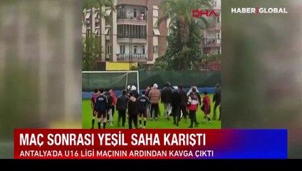 4 kırmızı kartın çıktığı maç sonrası saha karıştı