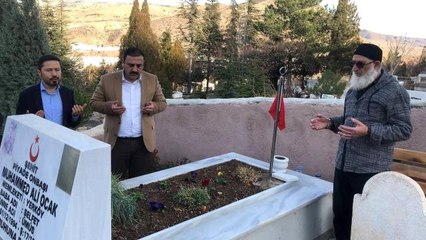 Kayseri Şehitleri mezarları başında anıldı