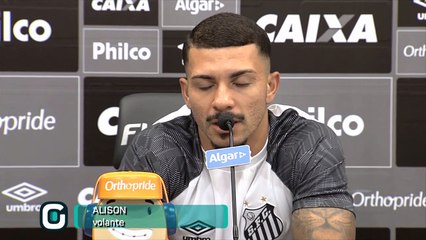Veja como foi a coletiva do volante santista Alison