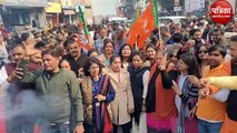 पाकिस्तान पर फूटा भारतीयों का गुस्सा जमकर नारेबाजी