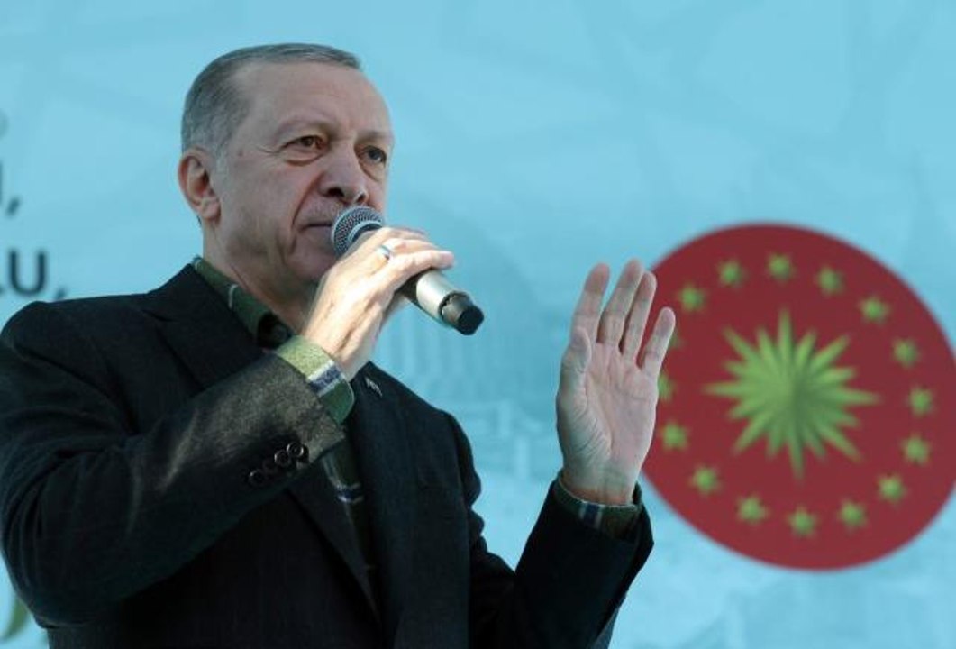 Erdoğan, İmamoğlu hakkında verilen karara itiraz edenlere Anayasa'nın 138. maddesini hatırlattı
