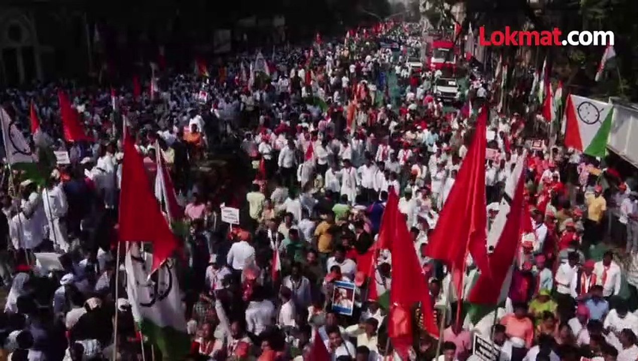 अजितदादांच्या हातात माईक, अंधारेंची एण्ट्री... काय घडलं?