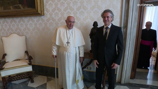 Papa Francesco: Come regalo vorrei la pace nel mondo