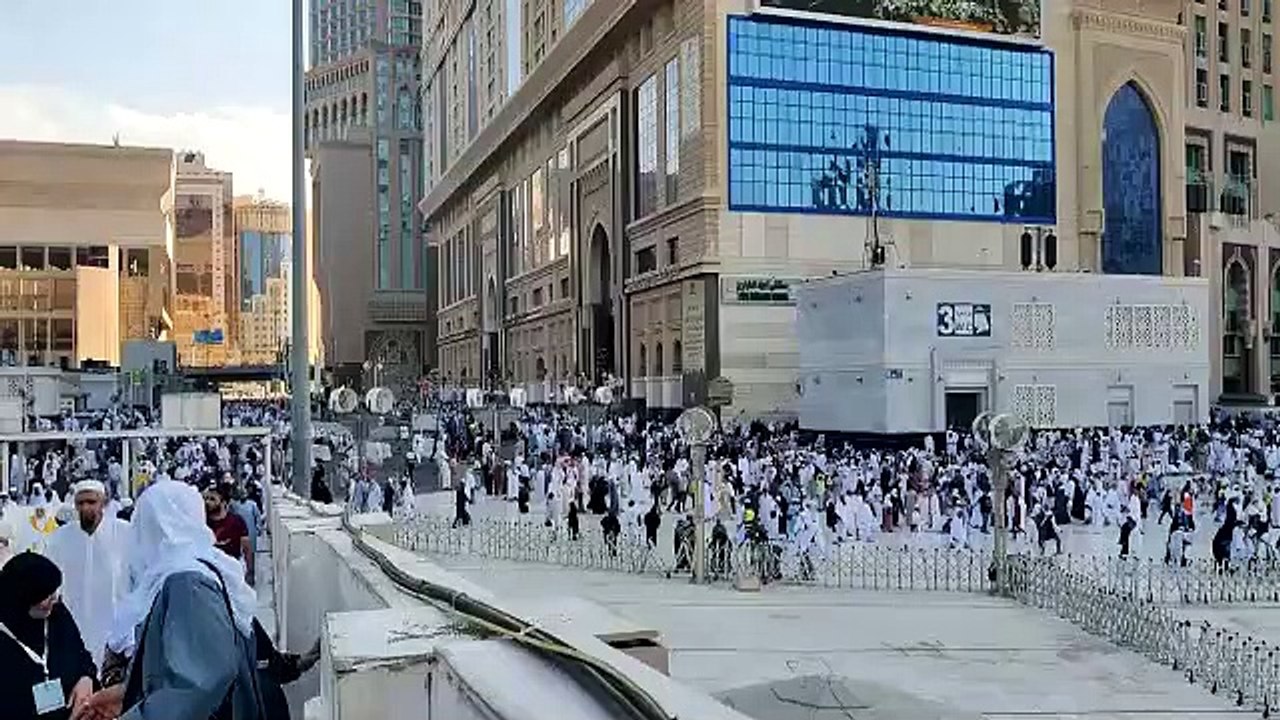 Mecca live today
