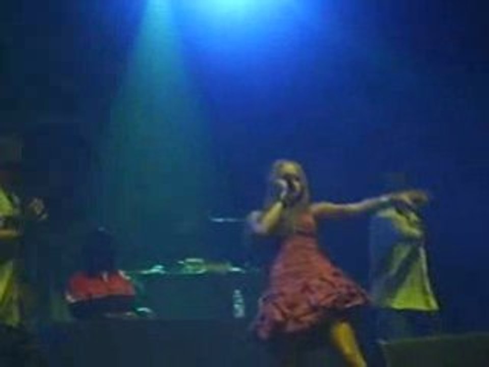 kat deluna run the show zenith paris chris brown