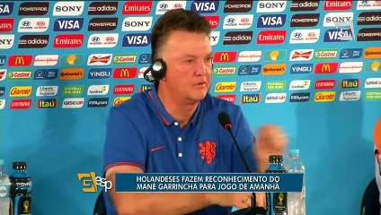 Holandeses realizam reconhecimento do gramado em Brasília