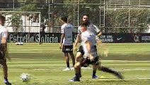 Corinthians se prepara para enfrentar o Grêmio veja imagens do treino