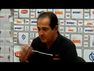 Muricy promete contar aos 'amigos do mato' que dirigiu Neymar