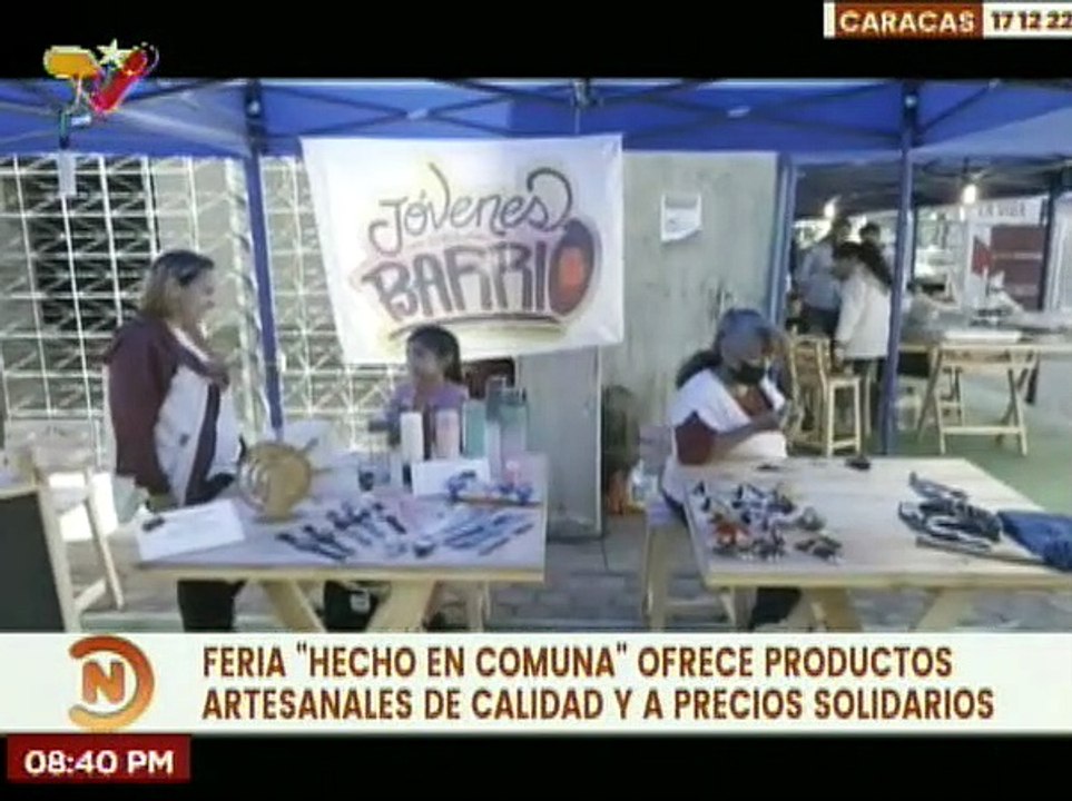 Profesionales de la gastronomía y textiles participan en al Feria Hecho en Comuna en la UNEARTE