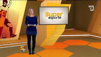 Petros comemora renovação com o Corinthians