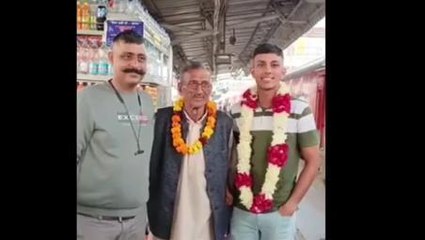 बुलंदशहर : नेवी में "सब लेफ्टिनेंट" दिव्या का चयन, ग्रामीणों ने किया भव्य स्वागत