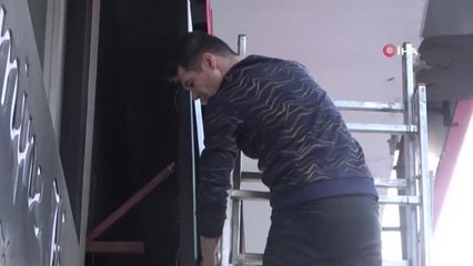 Baba elektrik akımına kapıldı... Küçük kız kurtarma çalışmalarını endişeyle izledi