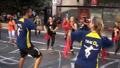 Promoção da 9 de Julho na Avenida Paulista