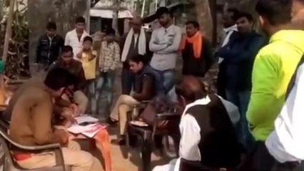 अमेठी: संदिग्ध परिस्थितियों में महिला का फंदे से लटकता मिला शव, जांच में जुटी पुलिस