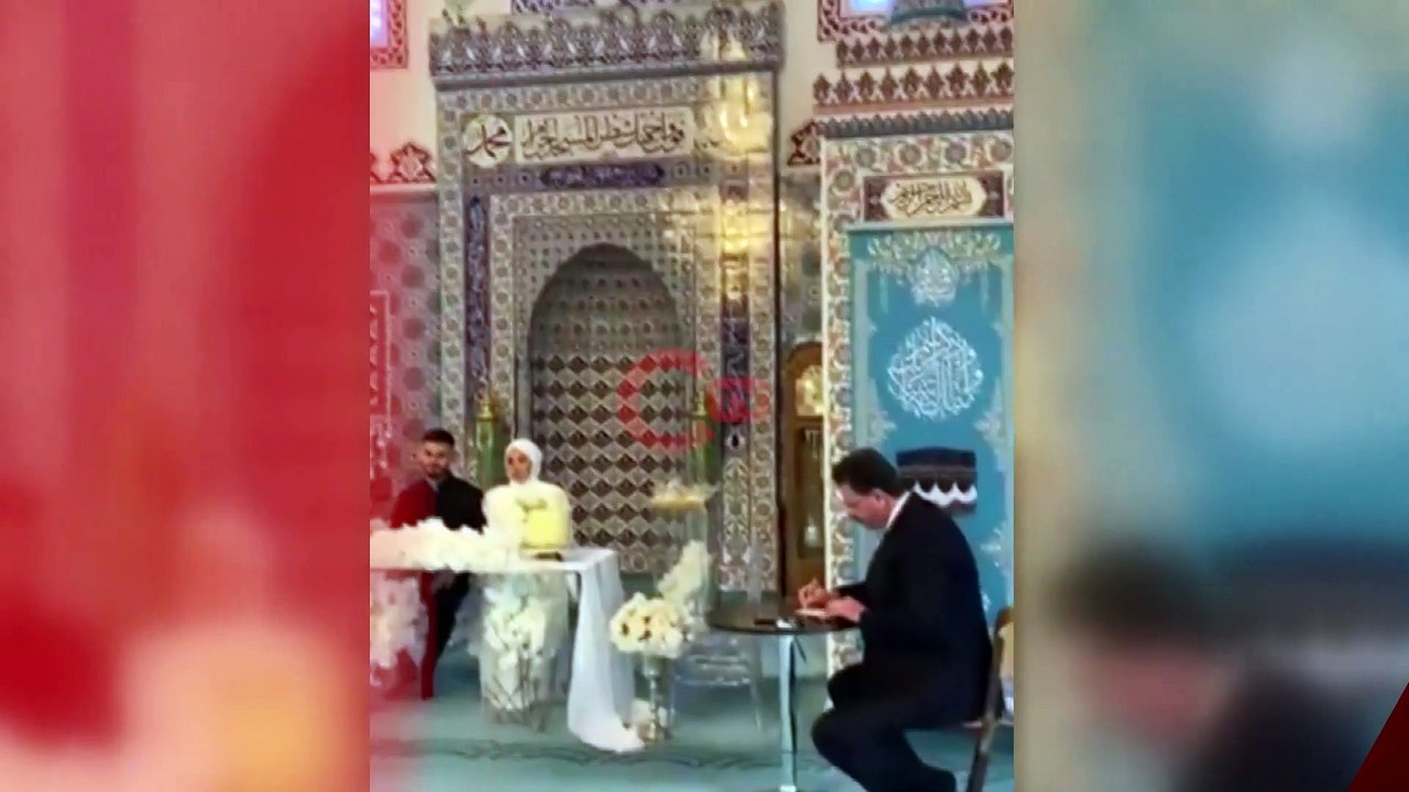 Camide düğün yaptılar, pasta kestiler