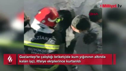 Briketçide kum yığını altında kalan işçi kurtarıldı