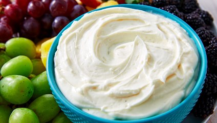 Fruit Dip Is The Sweet Addition Your Party Tray Needs