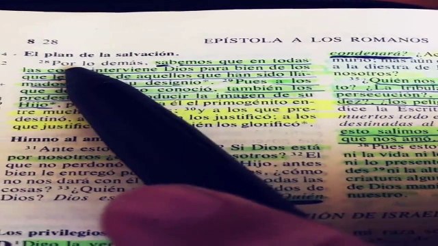¿Solo Jesucristo intercede por nosotros? - P. Juan Molina. Juan Molina. Juan Molina