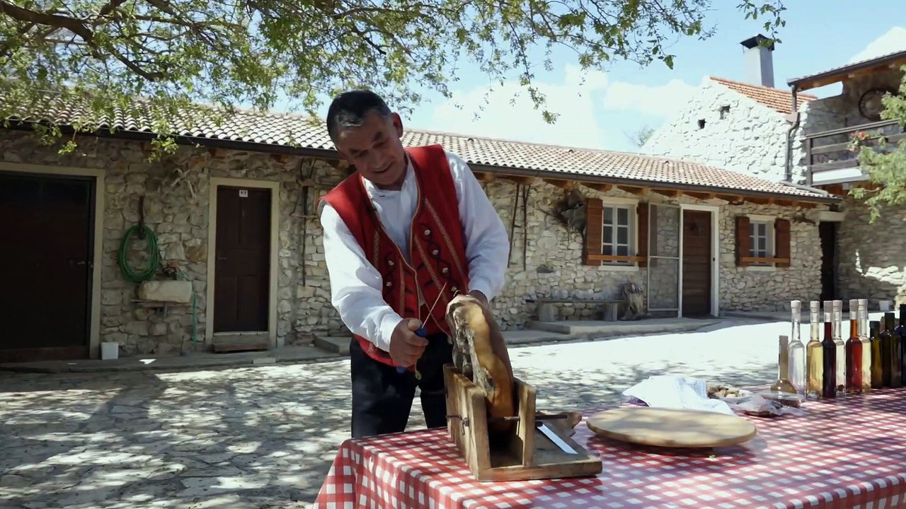 AGROTURIZAM ODZAKOVIC | EMBRACE CROATIA