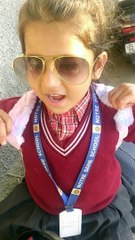 Akshu describing father about what she did at school picnic