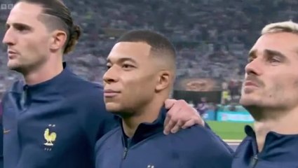 Mbappé leads French players in national anthem at World Cup final