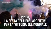 Rimini, la festa dei tifosi argentini per la vittoria del mondiale