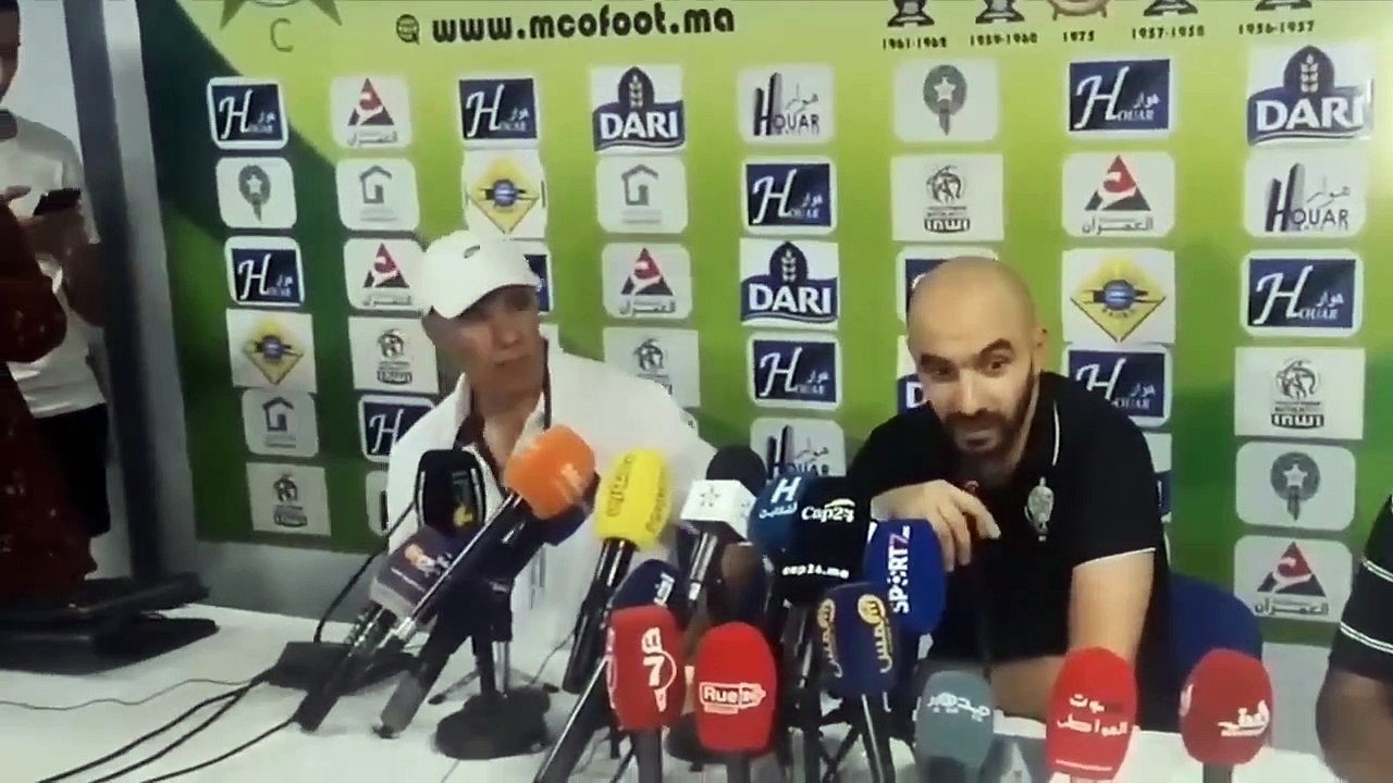 علام هدا وليد الركراكي كل الطرائف مع المراسلين ولاعبين والجمهور موت ديال ضحك قتليكم ديرو النية ههه