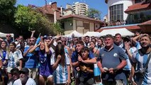 مونديال 2022: الأرجنتينيون في بوينوس أيرس يحتفلون بالفوز كأس العالم