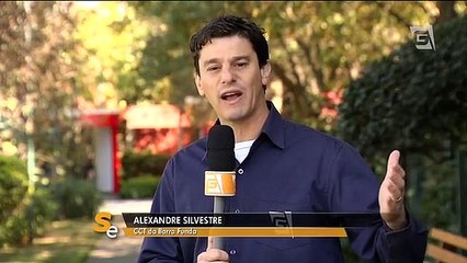 Rodrigo Caio visita treino do São Paulo antes da cirurgia