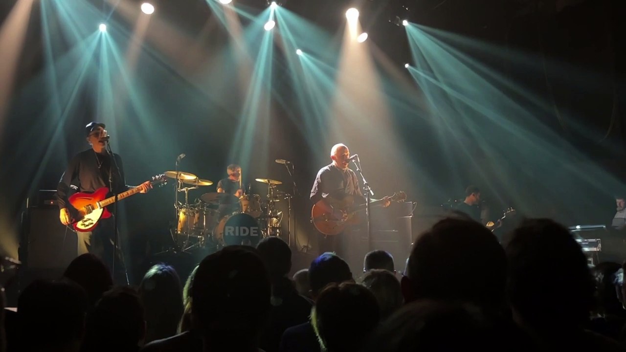 Ride : Dreams burn down - live @Elysée Montmartre, Paris 2022