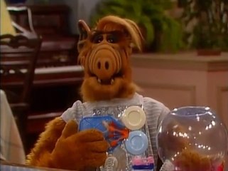 ALF-02x48 - Somos una familia