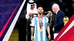 Momen Lionel Messi Angkat Trofi Piala Dunia 2022 Pakai Jubah Arab