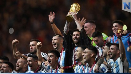 "เมสซี่" นำทัพแข้งอาร์เจนฯฉลองแชมป์โลกสมัย 3