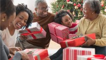 How much should a Christmas present for each family member cost?