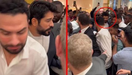 Katar'da Burak Özçivit izdihamı! Hayranlarının arasından korumalar eşliğinde geçebildi