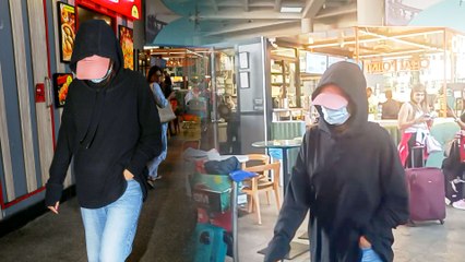 Shehnaaz Gill Hiding Her Face From Paparazzi