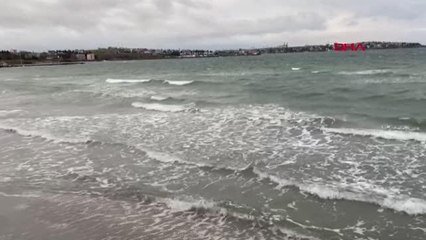Tekirdağ'da kuvvetli rüzgar; eğitim uçuşları iptal