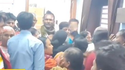 পূর্ব বর্ধমান: আবাস যোজনার তালিকা থেকে কেন নাম বাদ? ধুন্ধুমার বিডিও অফিসে