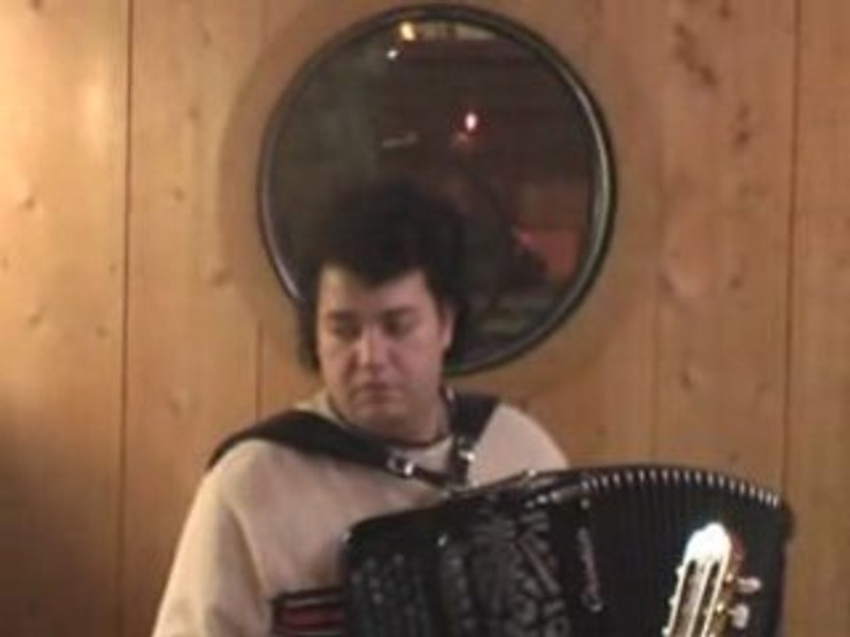 Athènes, voix, accordéon, guitare